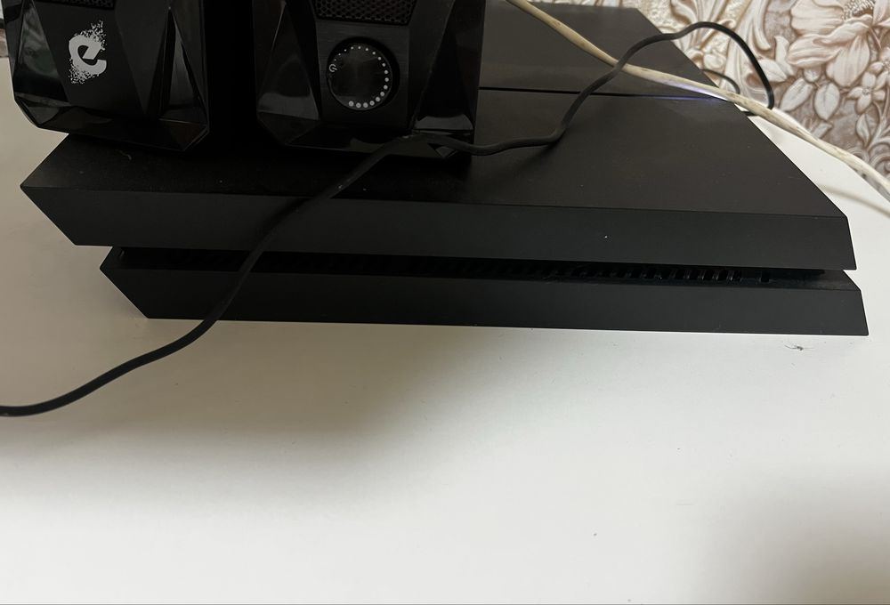 PS 4 Fat б\у 500 gb