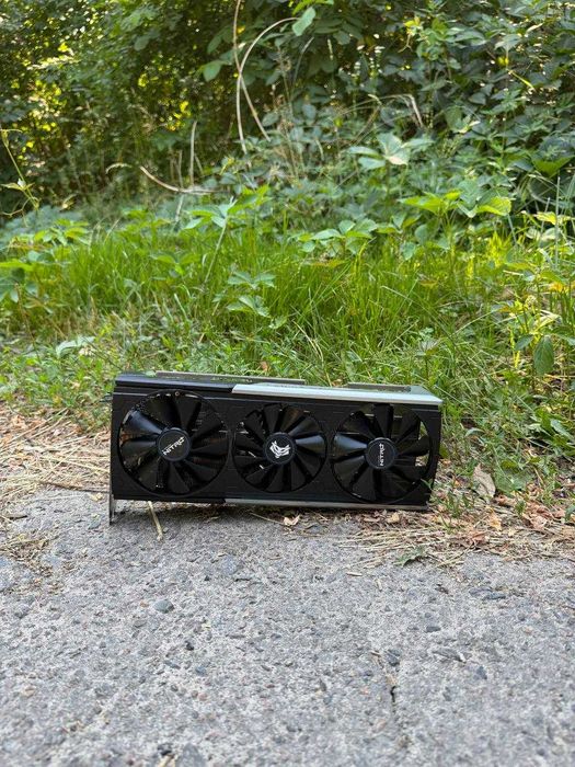 Відюха / AMD Radeon RX 5700 XT 8 ГБ GDDR6