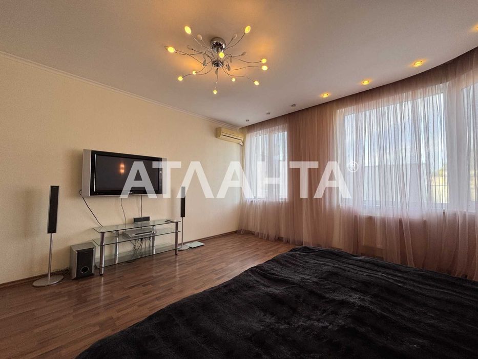 Квартира з дорогим ремонтом в  ЖК «Чудо-Город» 90 м²