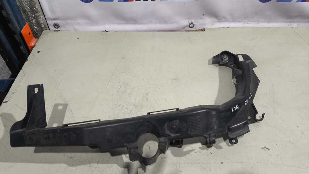 Guia Farol BMW Serie 3 (E90/E91) Esquerdo LCI  7138.401