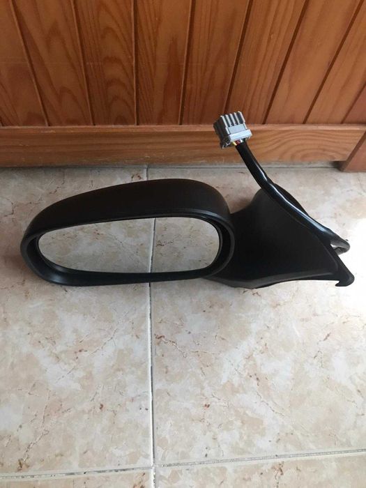 Retrovisores pretos elétricos nunca usados