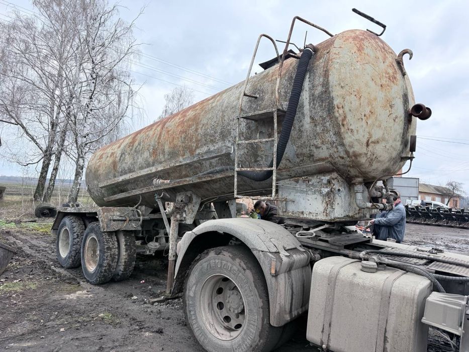 Продам цементавоз бочку тц 10