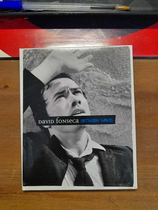 DVD +CD do David Fonseca autografado Between Waves bom estado  de 2009