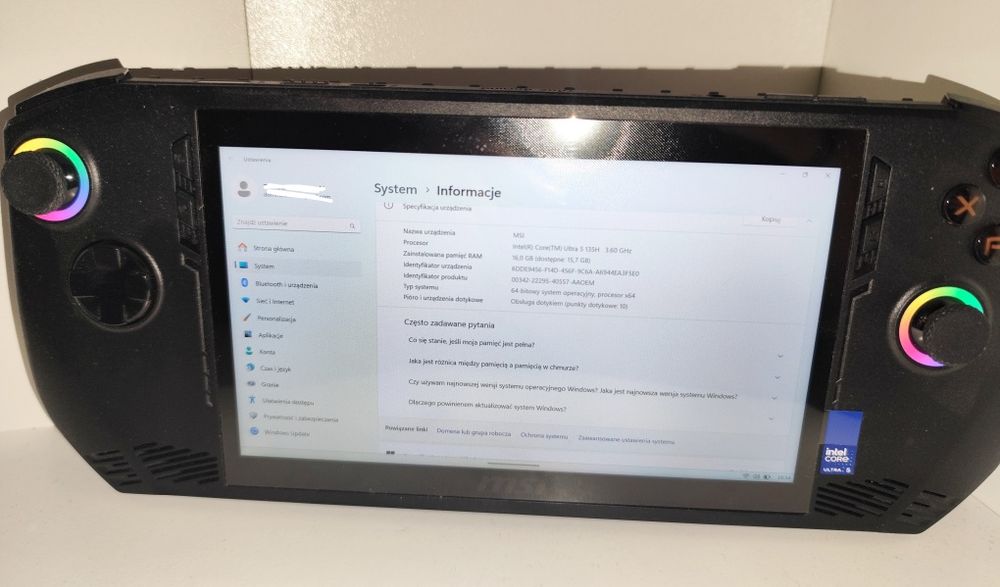 Komputer przenośny MSI Claw A1M