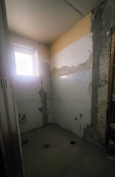 Escritório no centro de Caminha para converter num apartamento