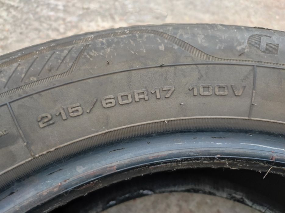 Покришки Goodyear vector 4 r17/215/60