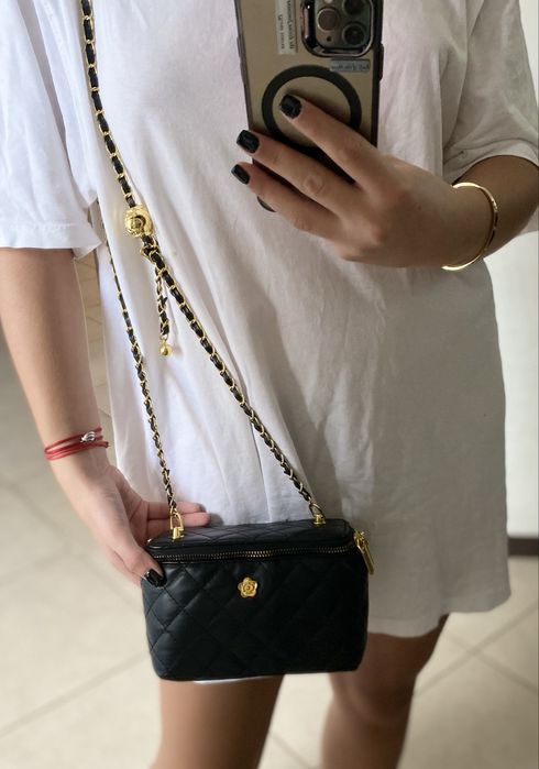 Дуже гарна сумка у стилі chanel