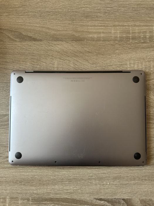 Ноутбук Macbook Pro 2017 256 GB Touchbar