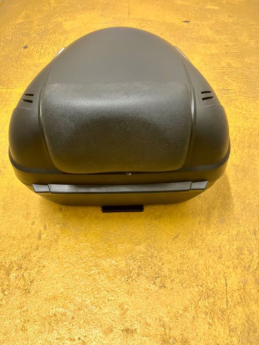 Top case Shad 33