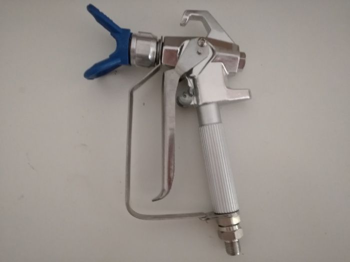 Pistolas de Pintura airless (Promoção bico incluído 150 euros)