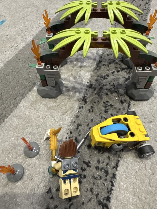 Lego Chima - 70104 Bramy Dżungli Lennox (99% KOMPLET)