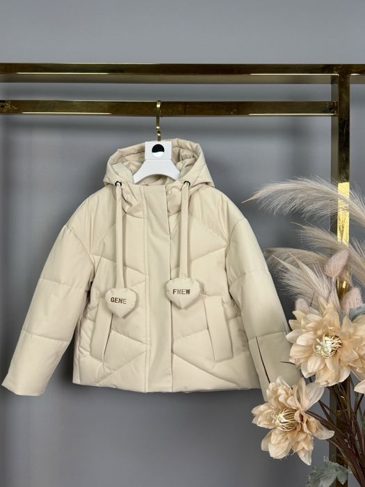 Куртка для дівчинки 104, 110, 116 см. на весну стьогана курточка