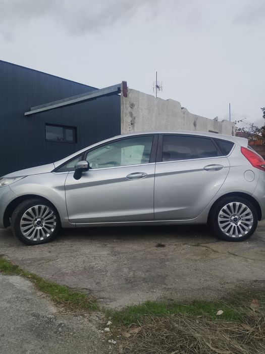 Vendo Ford Fiesta 1.2