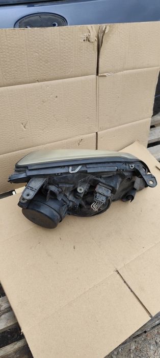 Opel Vectra C lampa przód prawa lewa komplet Xenon