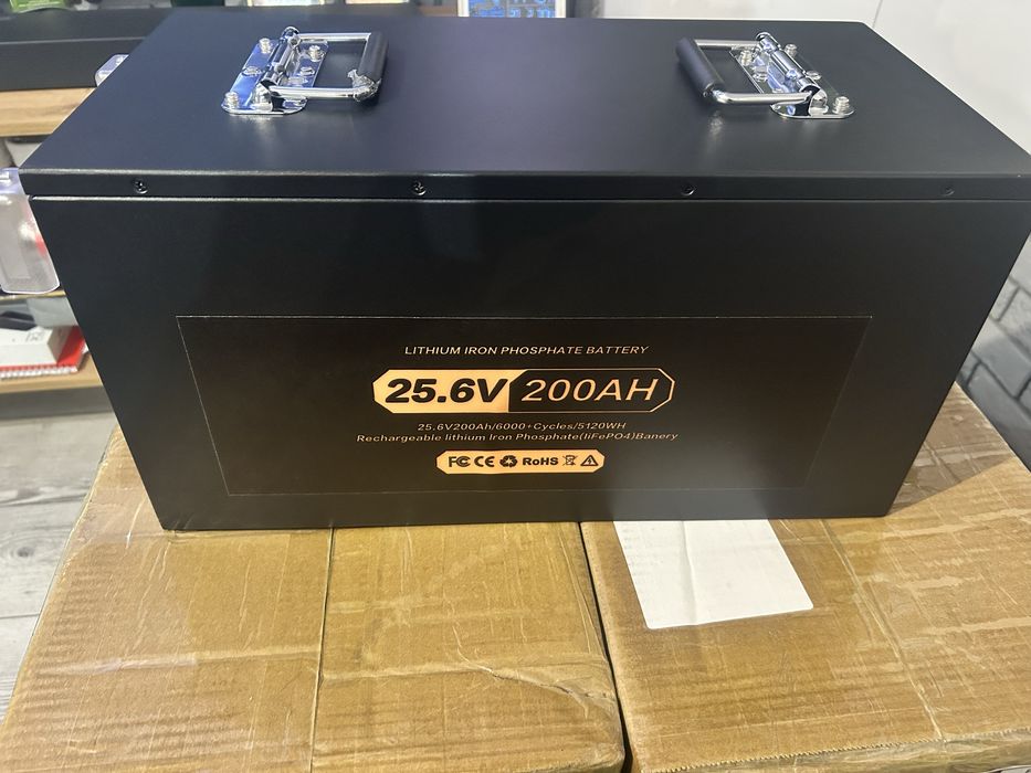 LiFePo4. 24v100A/200A