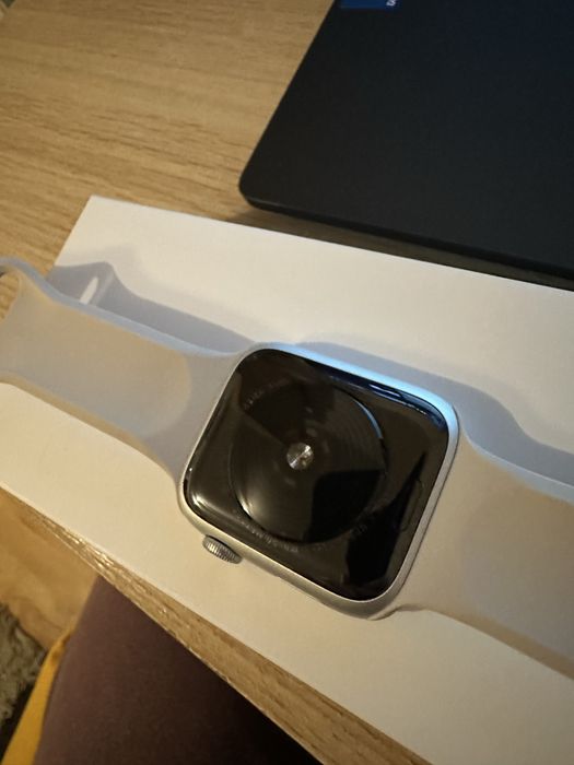 Apple Watch SE 44 mm Cellular LTE + 12 pasków + organizer | BD stan