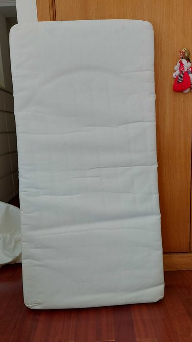 Colchão  cama de criança praticamente novo