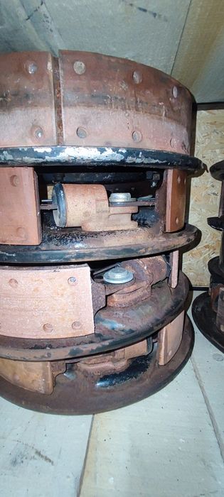 Передній опорний щит ГАЗ 66