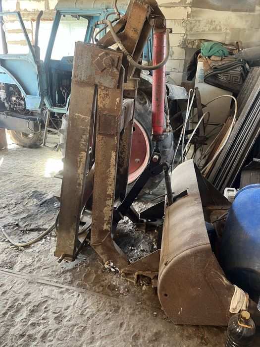 Погружчик на задню навіску кун