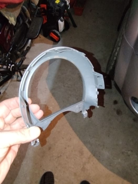 Пластикова накладка спідометра на Пежо 107