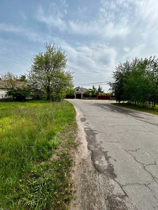 Продається земельна ділянка в селі Кривуші.