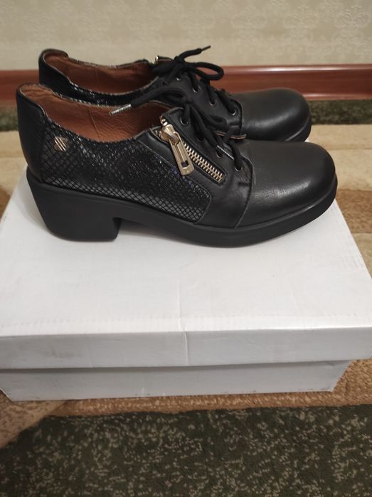 Туфлі жіночі  шкіра