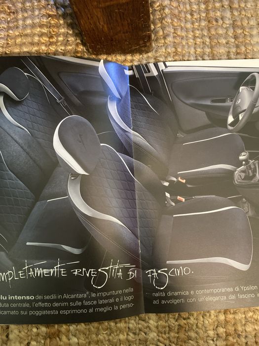 Catálogo Lancia Ypsilon Mya