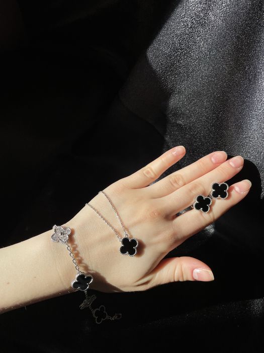 Bransoletka van cleef and arpels