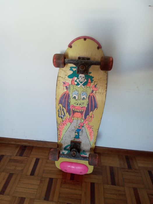Só 90€ durante o dia de hoje - Vintage Skate Califórnia Pro 1986