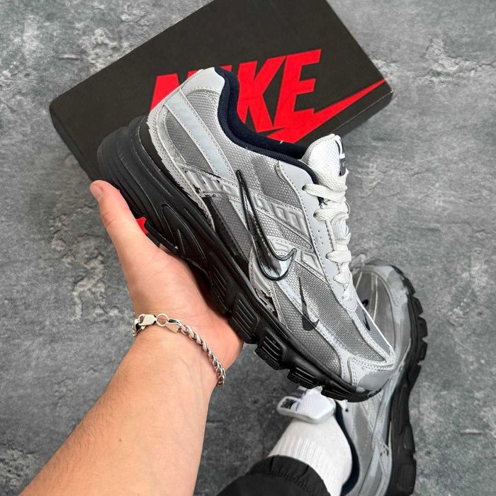 Кросівки Nike Initiator Custom grey