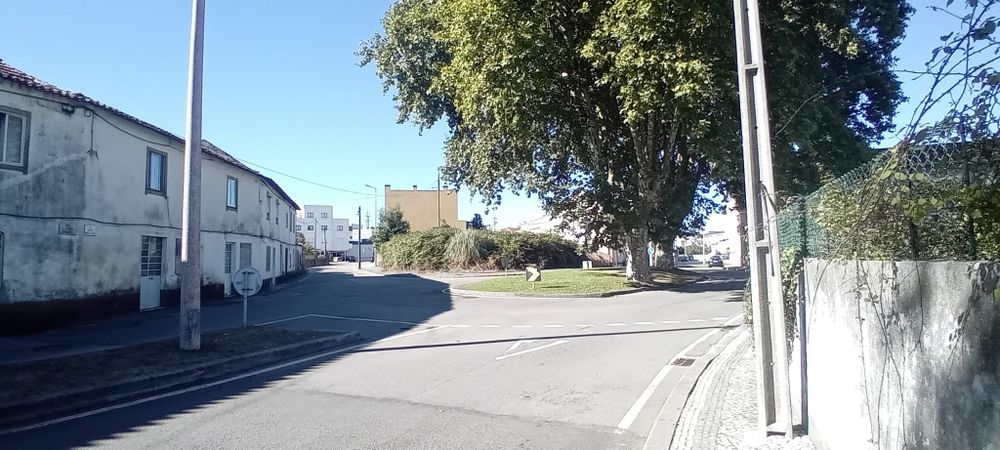 Loja/arrumos Arrifana