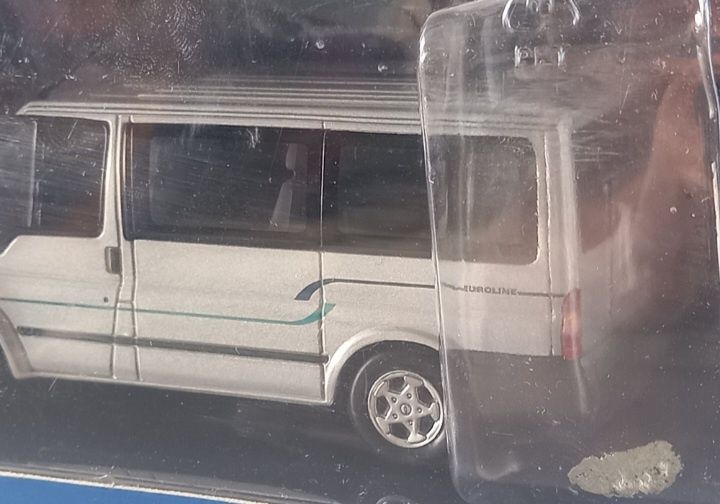 Ford transit escala 1:43
