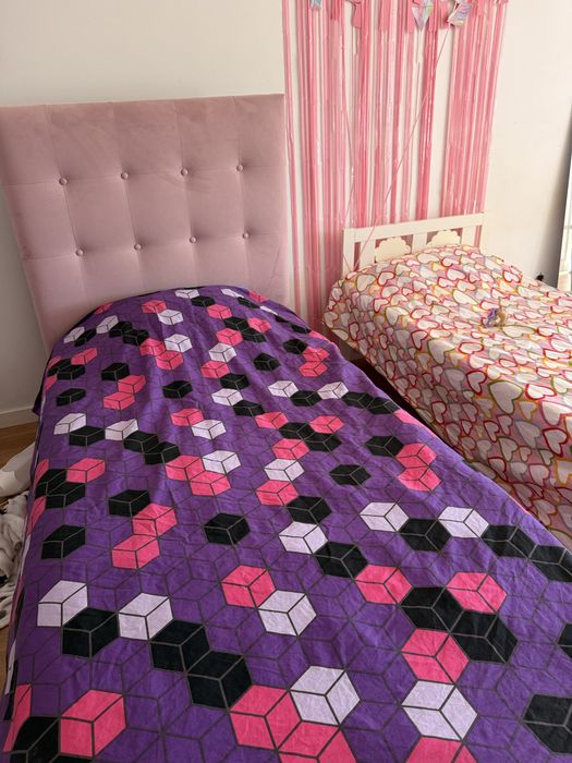 Cama e colchao menina