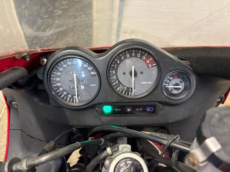 Yamaha thundercat 600 cała na części koło licznik lampa głowica dekiel