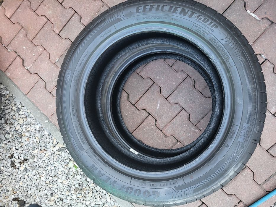 GoodYear EffectialGrip 215/55/18 95ah