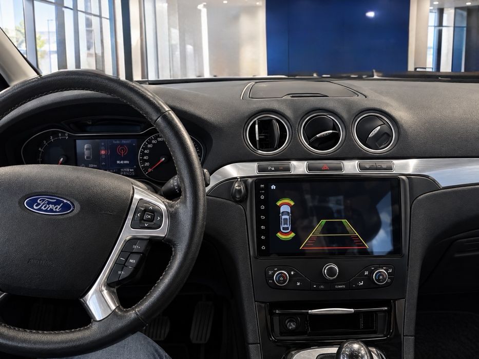 Ford S-Max Doinwestowany