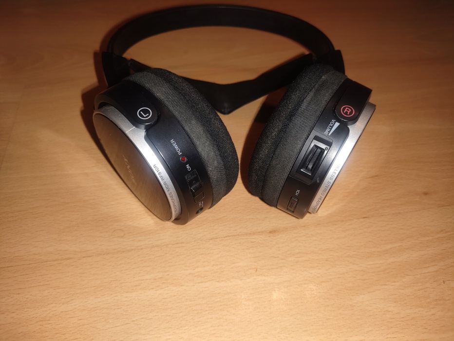 słuchawki bezprzewodowe Sony MDR-RF810R stereo mono