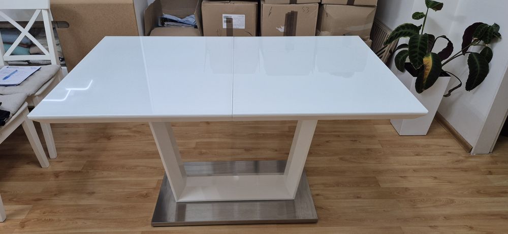 Nowoczesny stół, wysoki połysk z szybą