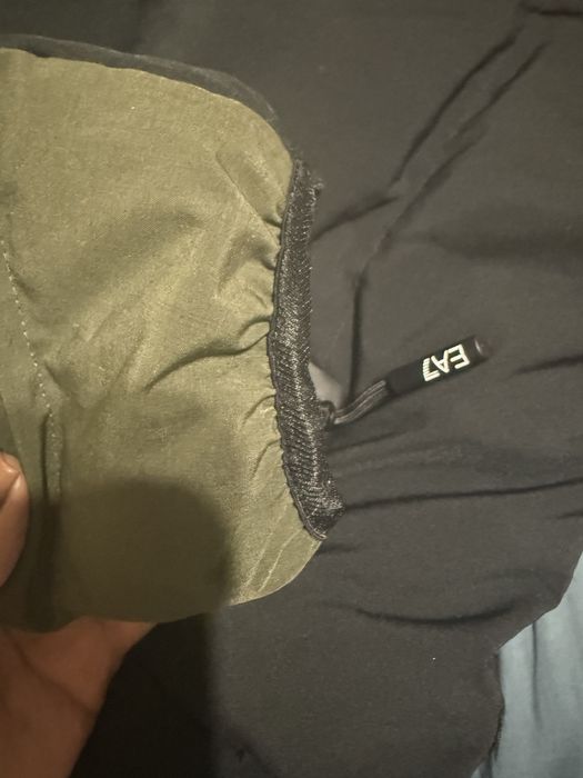 Куртка пуховик ARMANI EA7 , розмір S