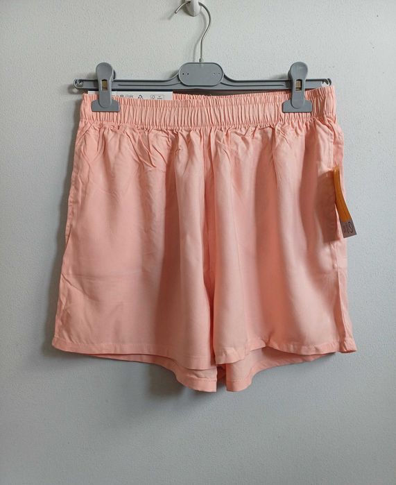 Szorty, spodenki damskie wiskozowe r. M