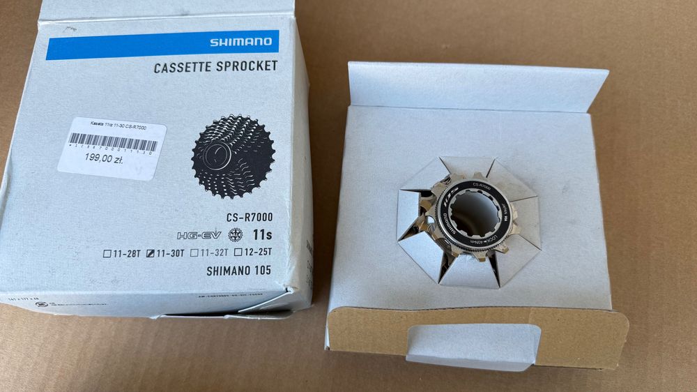 Kaseta SHIMANO 105 CS-R7000