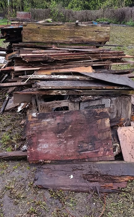 Віддам дрова,Самовивіз.З вивозом сміття.