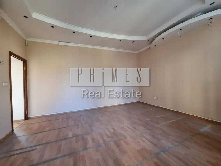 Продаж дворівневої квартири, вул. Костьольна 6, центр, Майдан