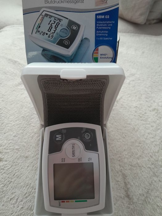 Ciśnieniomierz elektroniczny na nadgarstek Sanitas