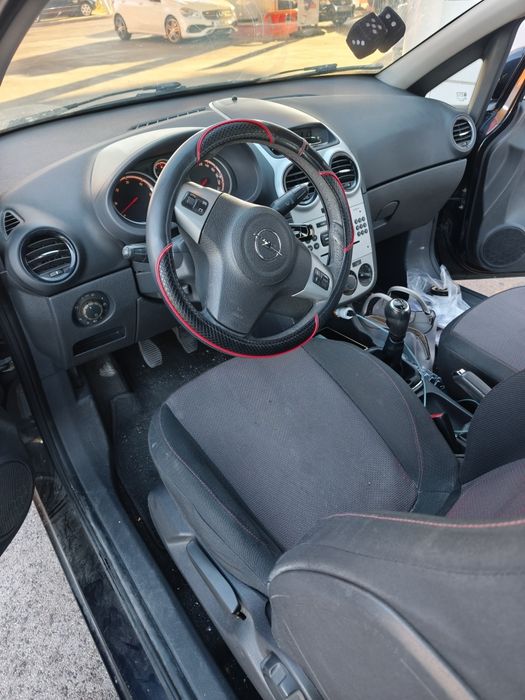 Opel corsa D CDTI 1.3 — photo 5