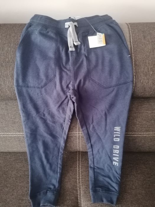 Spodnie dresowe chlopiece nowe 140 bawełniane