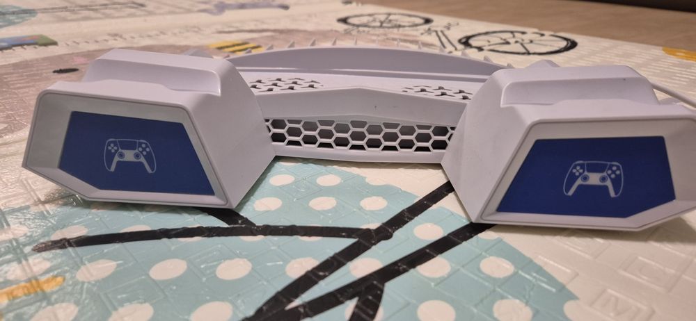 Podstawka pod PS5