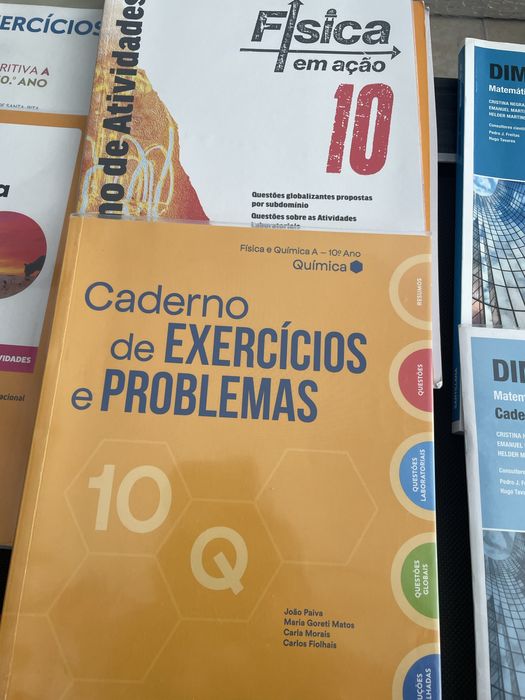 Vendo Livros escolares, atividades e de apoio 8, 9, ano