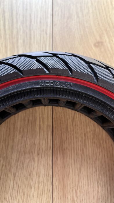 Pneu sólido 10×2.5 para trotinetes elétricas. NOVO