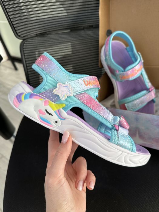 Детские мигающие тематические босоножки на липучках Skechers 32/33/35/36/37р